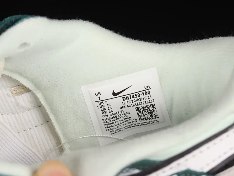 All categories Nk SB Dunk series Nk SB Dunk Low low-top skate shoes Nk Dunk Scrap stitching low-top skate shoes DH7450-100